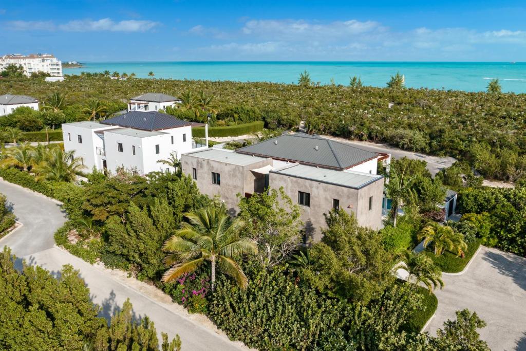 Bora 4 BR Villa photo 2