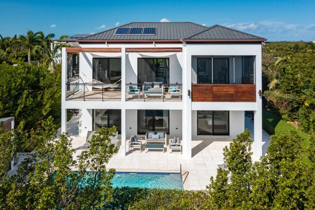 Bora 4 BR Villa photo 3