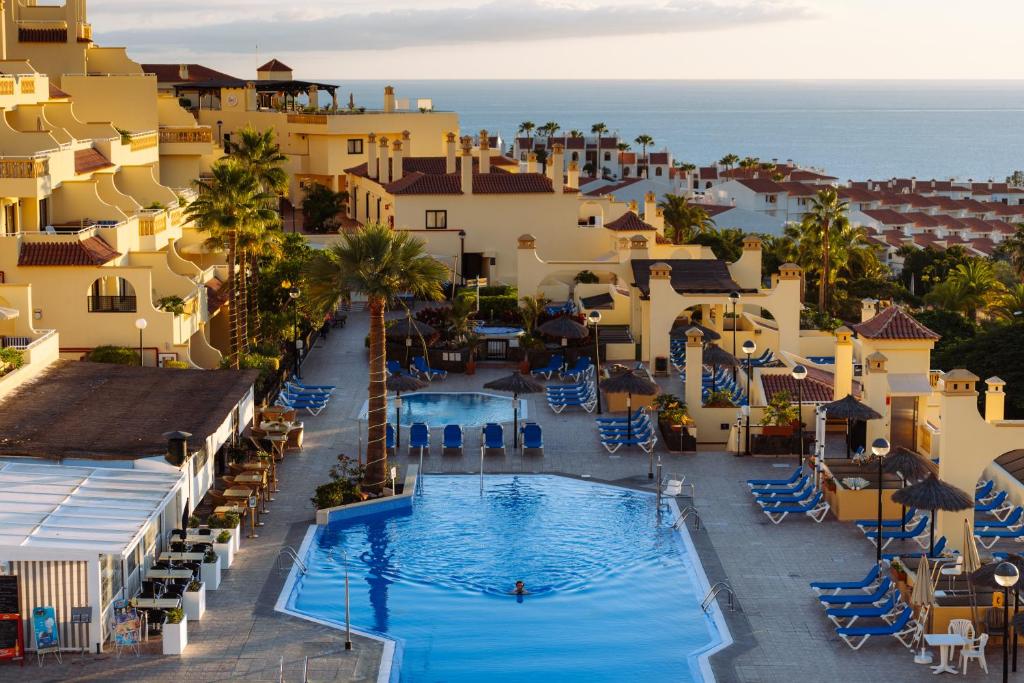 Ramada Residences by Wyndham Costa Adeje photo 3