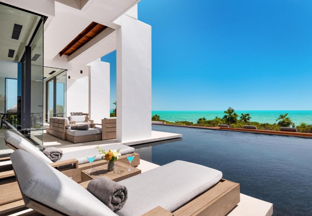 UXUE Villa photo 4