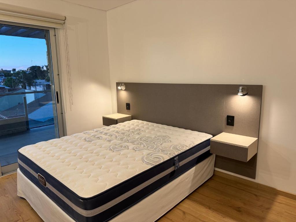 Departamento Adrogue 2 amb 60m2 Parrilla Piscina Wi Fi photo 3