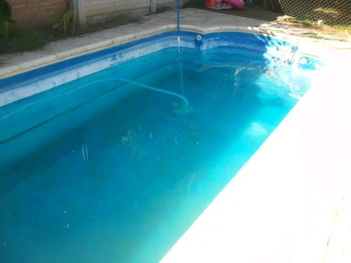 Casa quinta chica con pileta quincho y parque para 8 comfirmar reserva x telefono photo 4