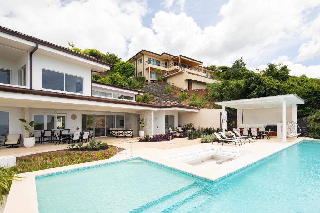 CASA AYLA A - stunning 5BR Ocean view house & infinity pool in Flamingo photo 2
