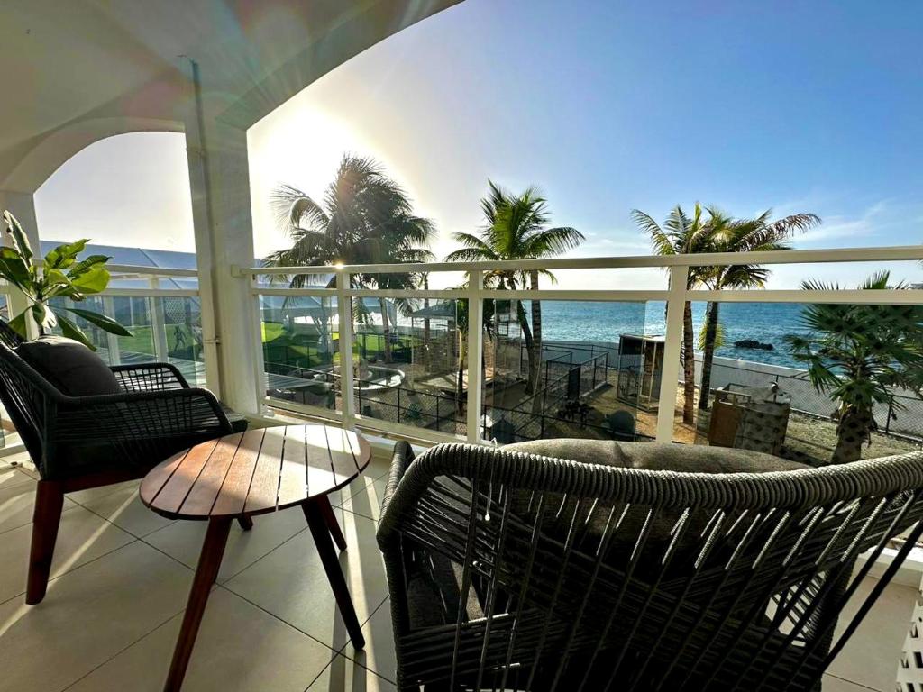 Maho Beach Escape Luxe Studio Condo next to The Morgan Village photo 1