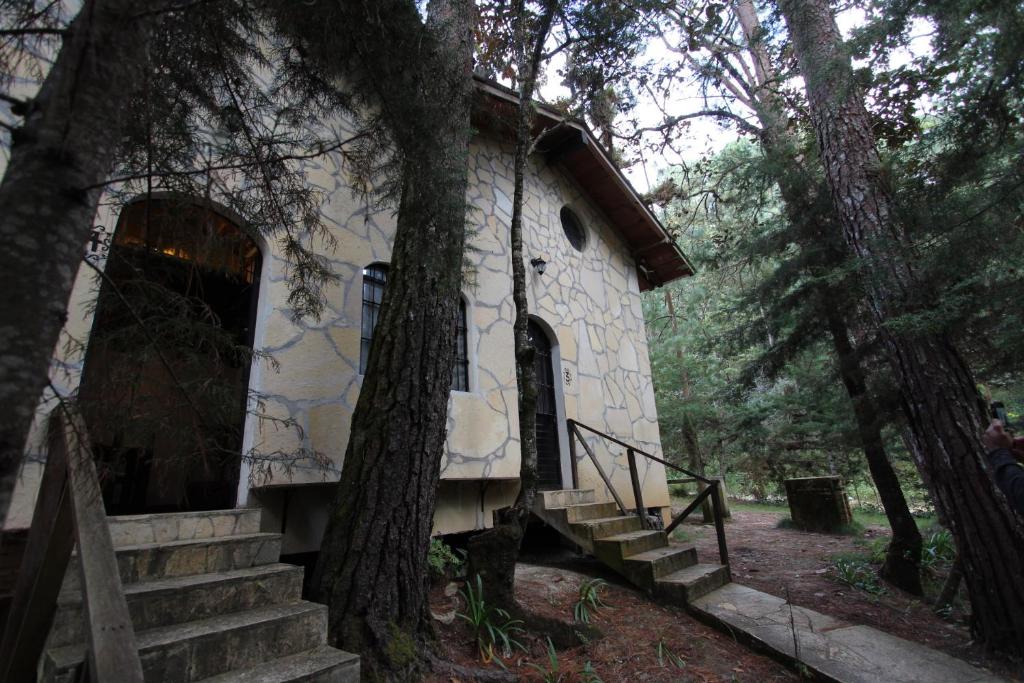 El Búho, Sauna, cabañas, camping photo 4
