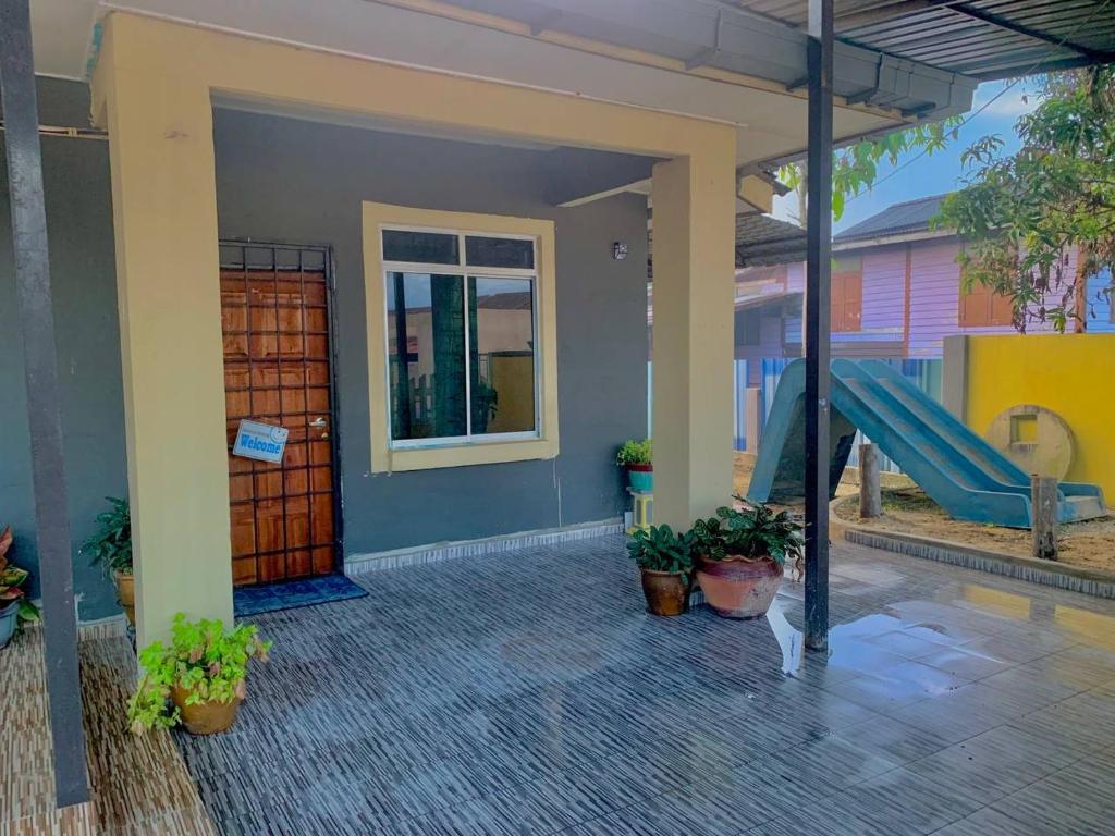 D'NARS HOMESTAY KEMAMAN photo 3