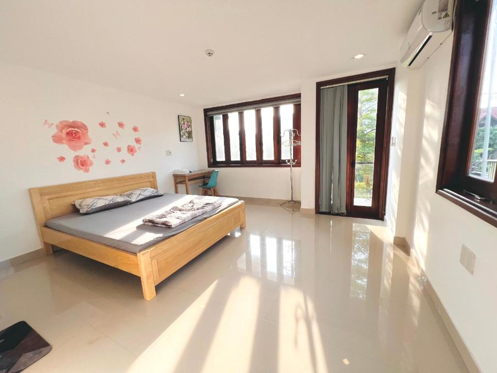 Nguyên Căn 3 phòng ngủ, đậu nhiều ô tô - KenPi B Homestay