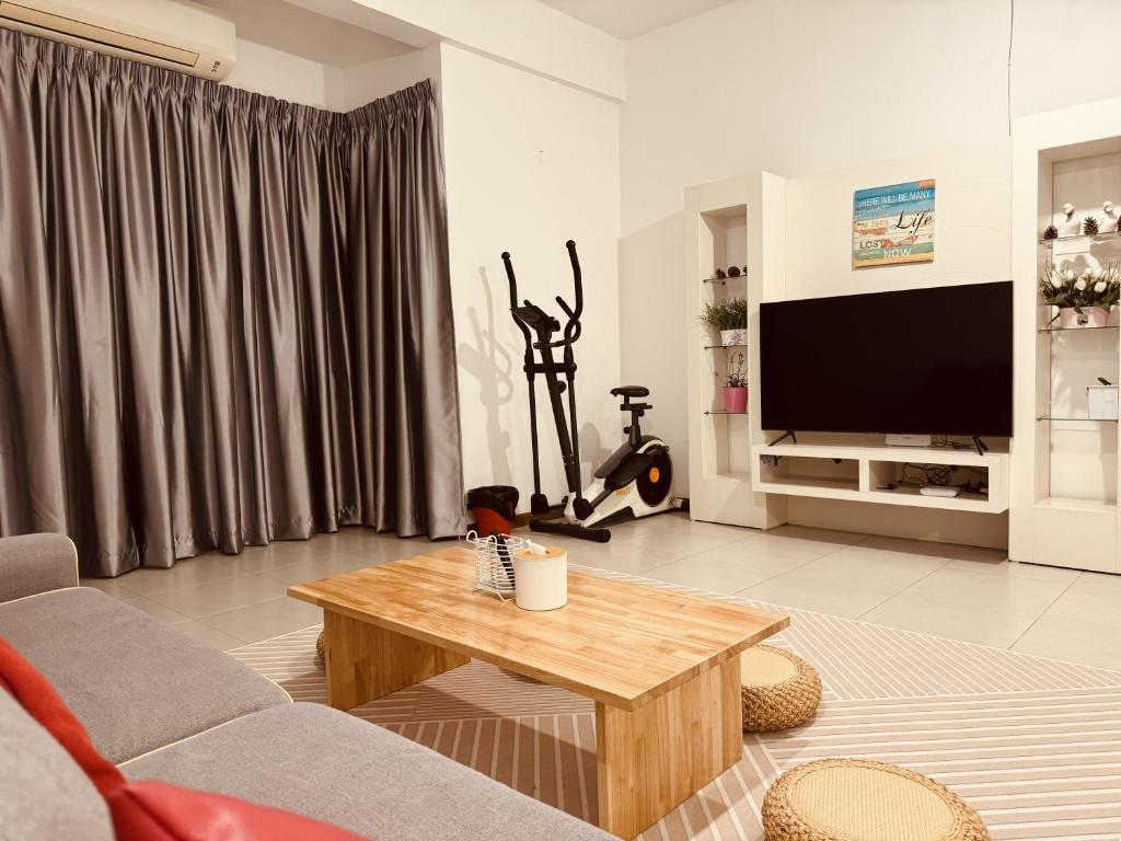 Hot Picks SmartTV Netflix Seaview Homestay Sekinchan photo 1