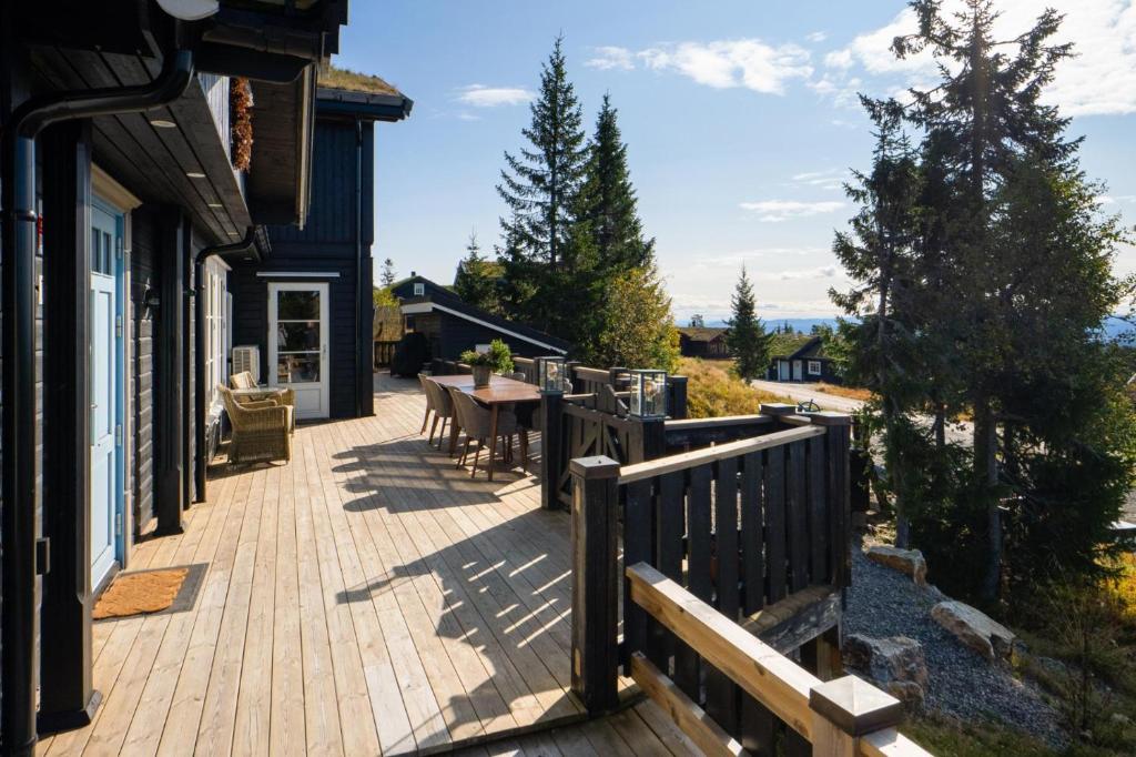 Løvsangeren 1,5 hour from Oslo - 6 bedrooms - 14 sleeps - Sauna