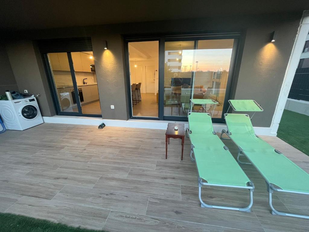 Moderno bajo con jardin photo 4