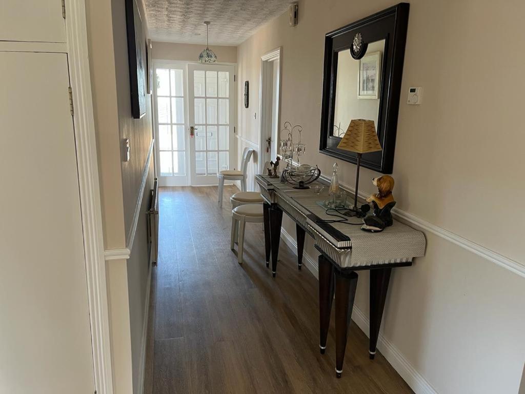 Perfect family getaway with spectacular sea views photo 1