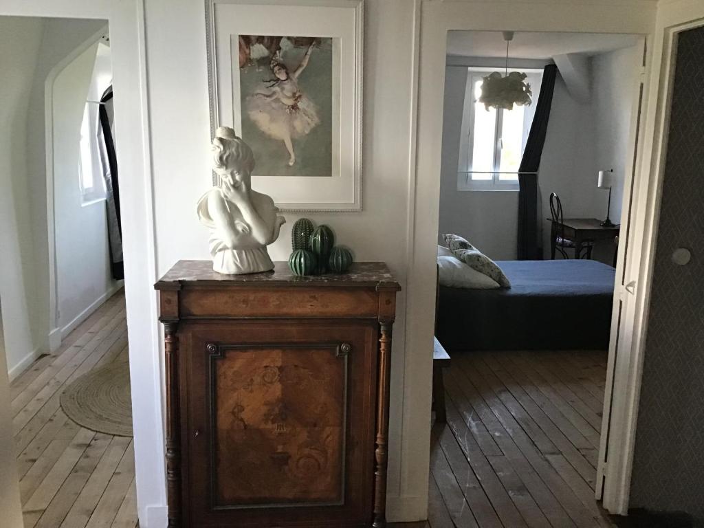 une maison à la campagne photo 4