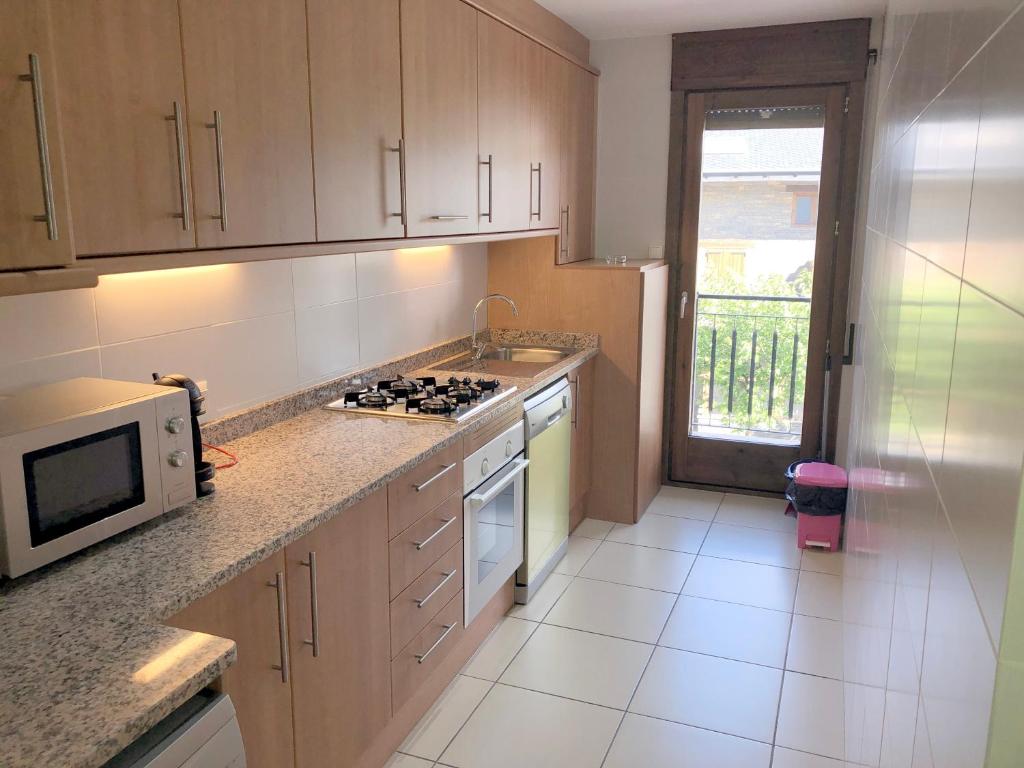 Apartaments Bell-Lloc Puigcerda photo 4