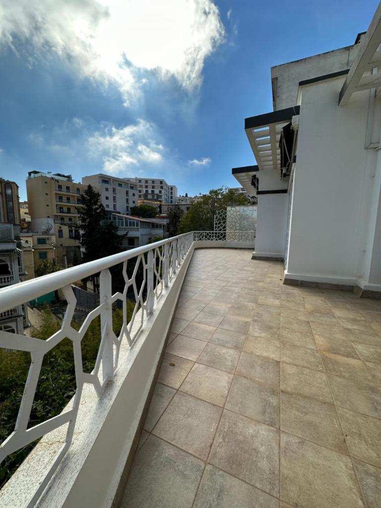 maison luxe à HYDRA F6 photo 4