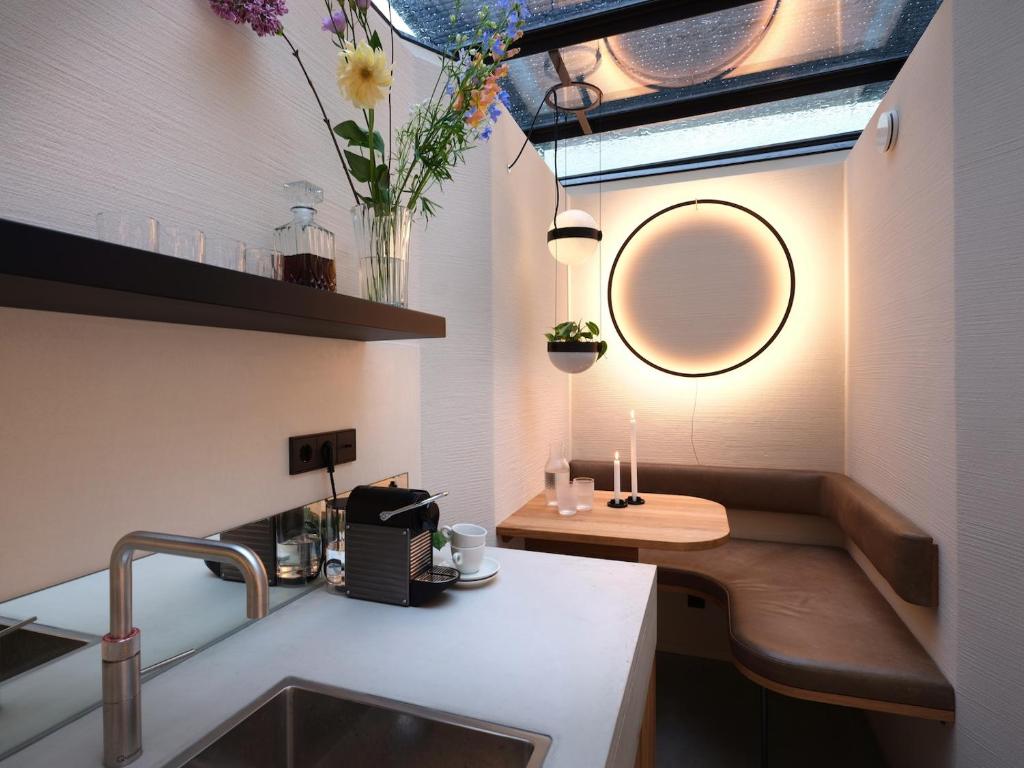 vondice hotel photo 2