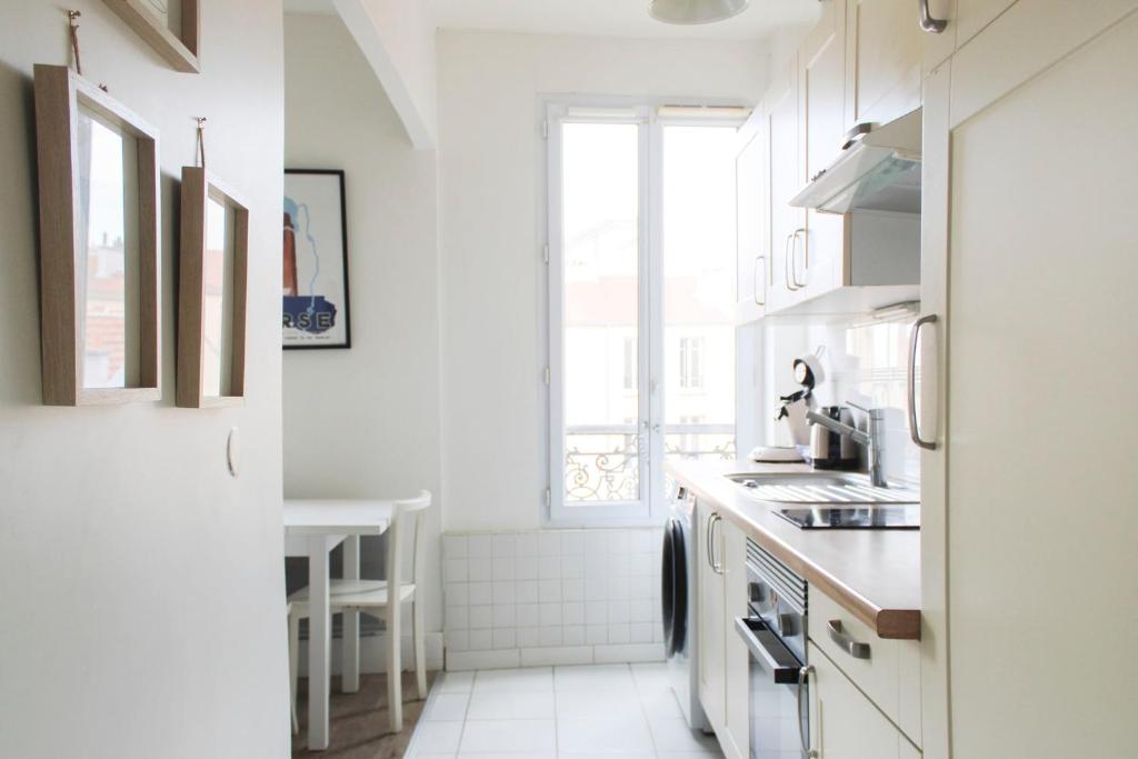 Well Equipped 40m Apartment Near Paris photo 1