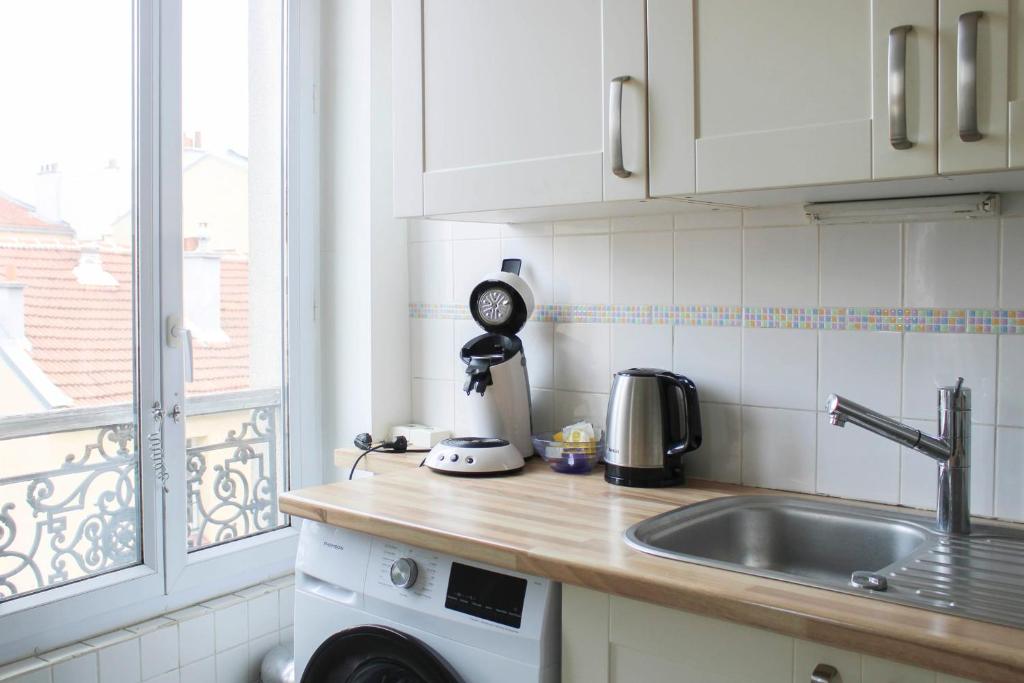 Well Equipped 40m Apartment Near Paris photo 4
