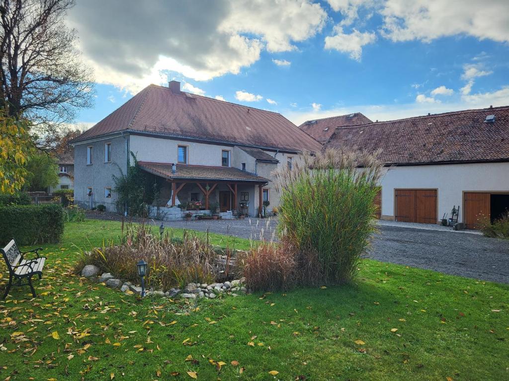 Ferienwohnung Am Wasserturm mit kleinem Bauernhof