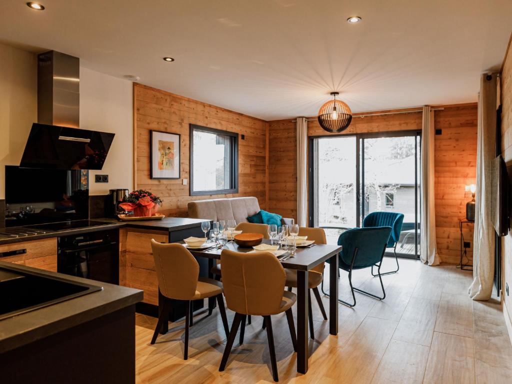 Gîte Le Chambon-sur-Lignon, 1 pièce, 4 personnes - FR-1-582-370 photo 2