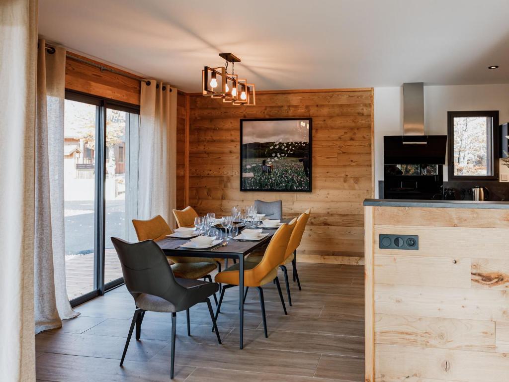Gîte Le Chambon-sur-Lignon, 3 pièces, 6 personnes - FR-1-582-372 photo 2