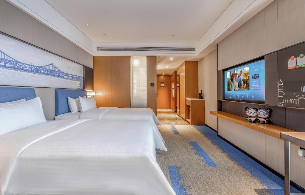 Hampton by Hilton Dongguan Central Plaza photo 3