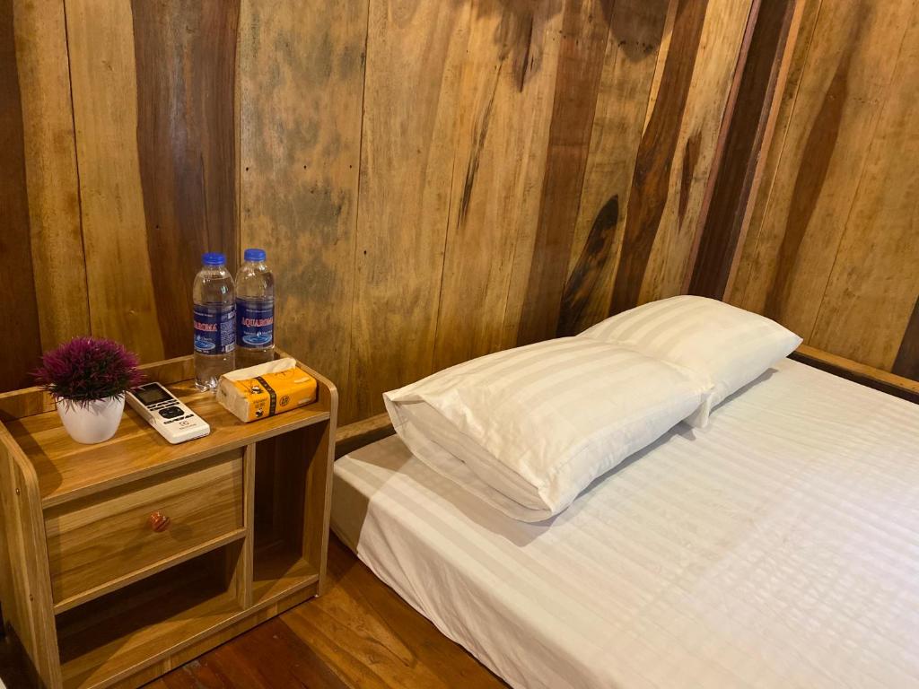 Hồng Gấm Homestay