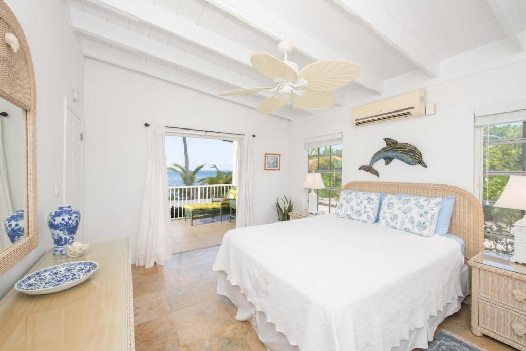 Conched Out-3BR by Grand Cayman Villas & Condos photo 4