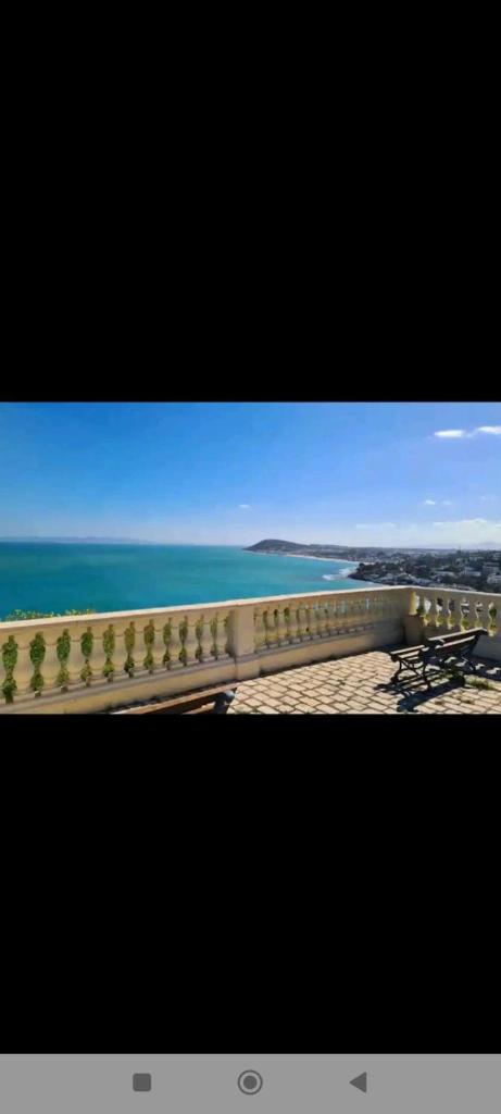 Duplex bien equipe securise avec jardin et veranda photo 1