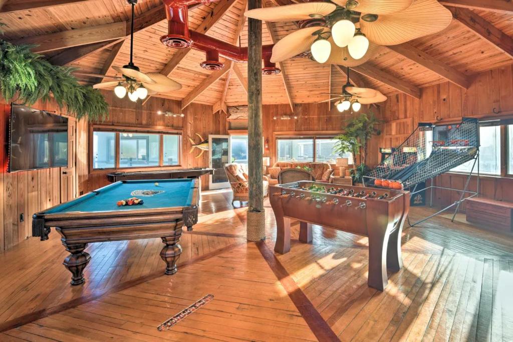 Chic Home: Ocean Views, Hot Tub & Game Room! photo 3