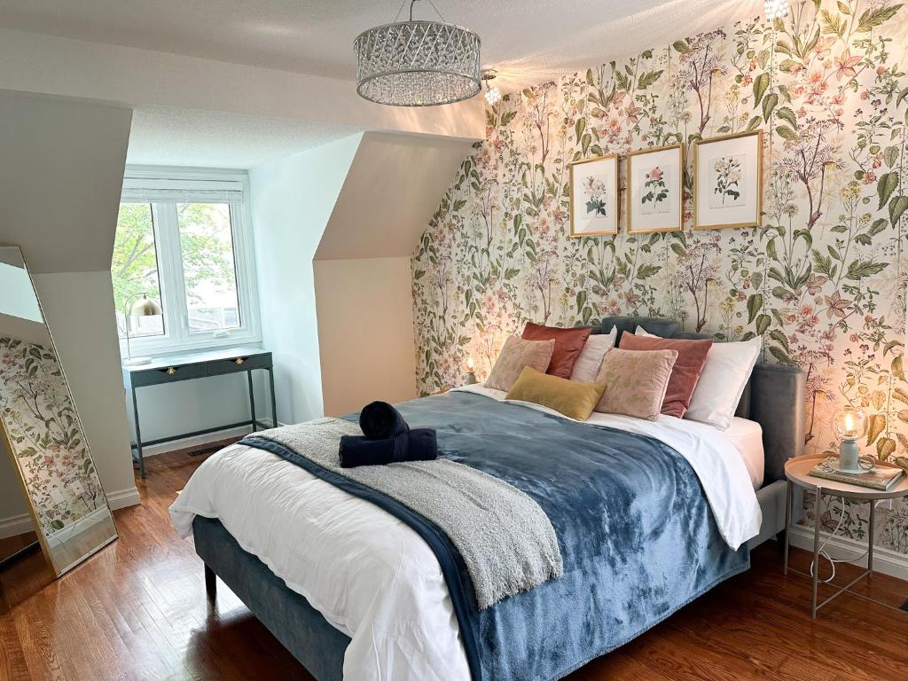 Oakville Retreat - 4 bedroom 5 beds - short walk from the lake