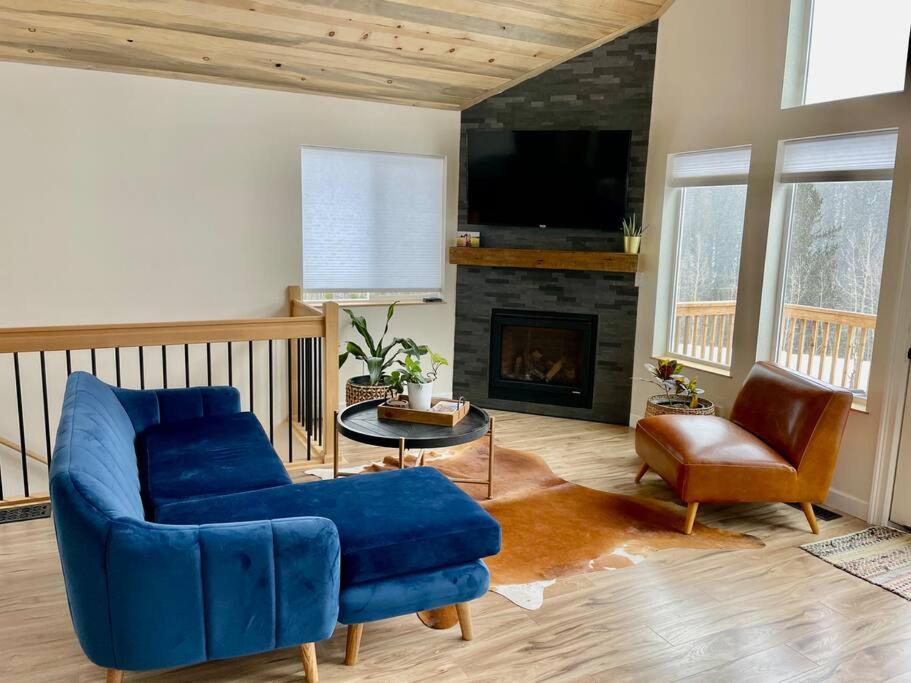 Modern Alma Home, Walk to Main St, Amazing Views, 16 mi to Breck! photo 3