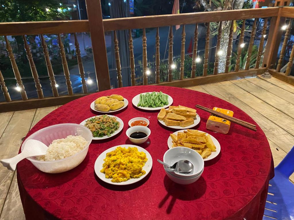 Hồng Gấm Homestay