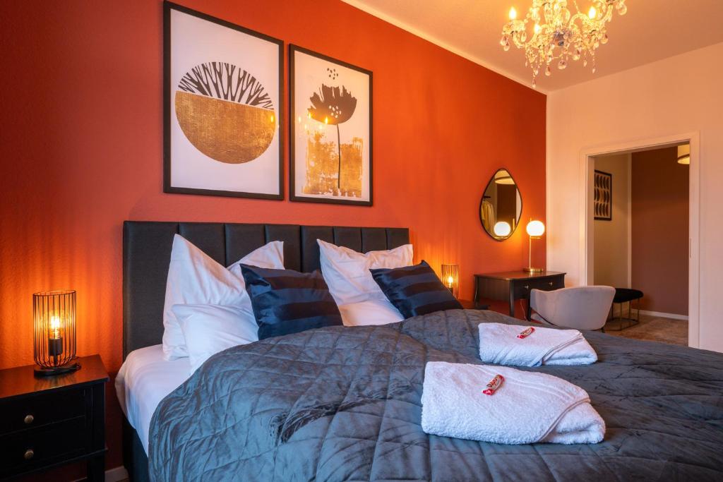NEU! - maremar - Style Apartment - Luxus Boxspringbett - Zentral - Arbeitsplatz - Highspeed WLAN photo 2