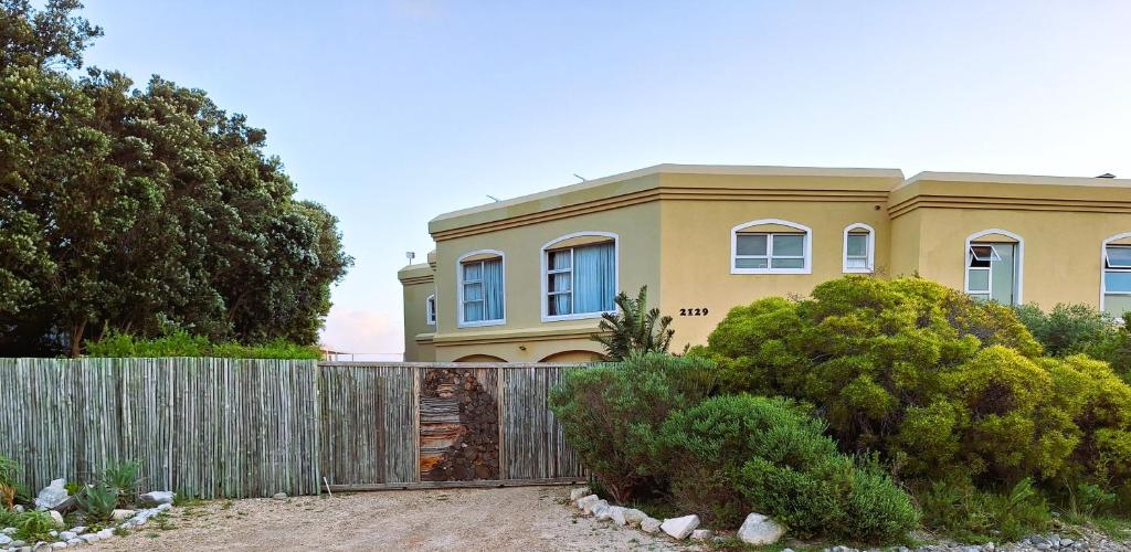 Silverdunes - Seaview photo 2