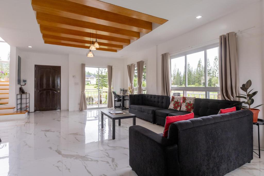 Cozy crib in Saratoga with Jacuzzi photo 3
