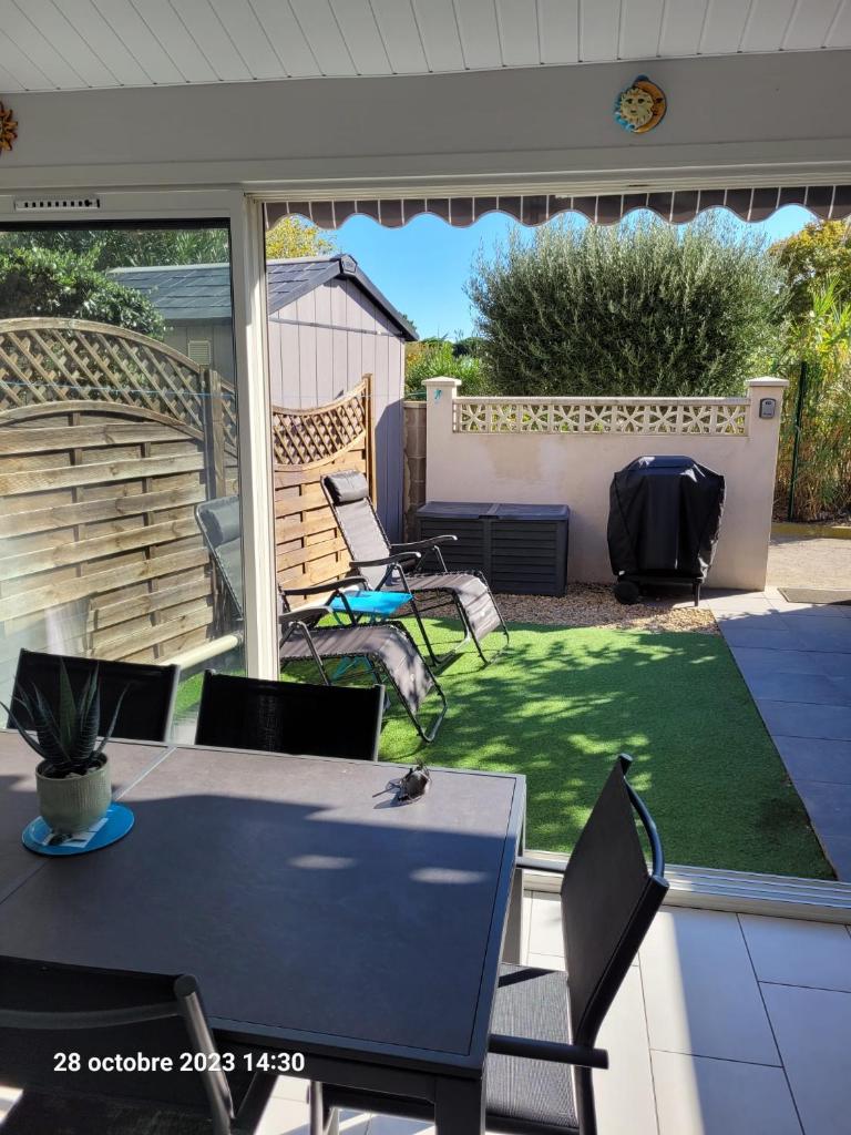 Villa tout confort dans résidence privée avec piscine à 500m de la plage - Climatisation, WIFI, parking photo 3