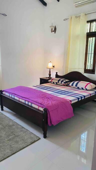 Catherine Villa in Ja Ela near Colombo Airport Expressway Exit photo 2