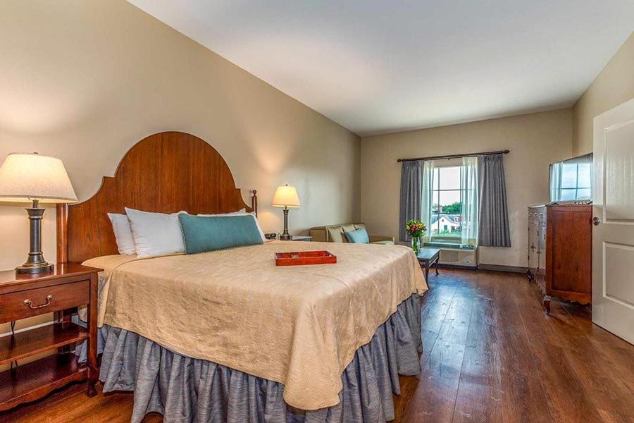 Chateau Saint Denis a Historic Hotel Downtown Natchitoches photo 2