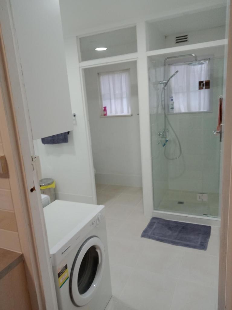 Batemans Bay 2-bedroom gem newly renovated photo 4