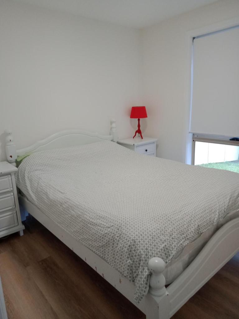 Batemans Bay 2-bedroom gem newly renovated photo 3