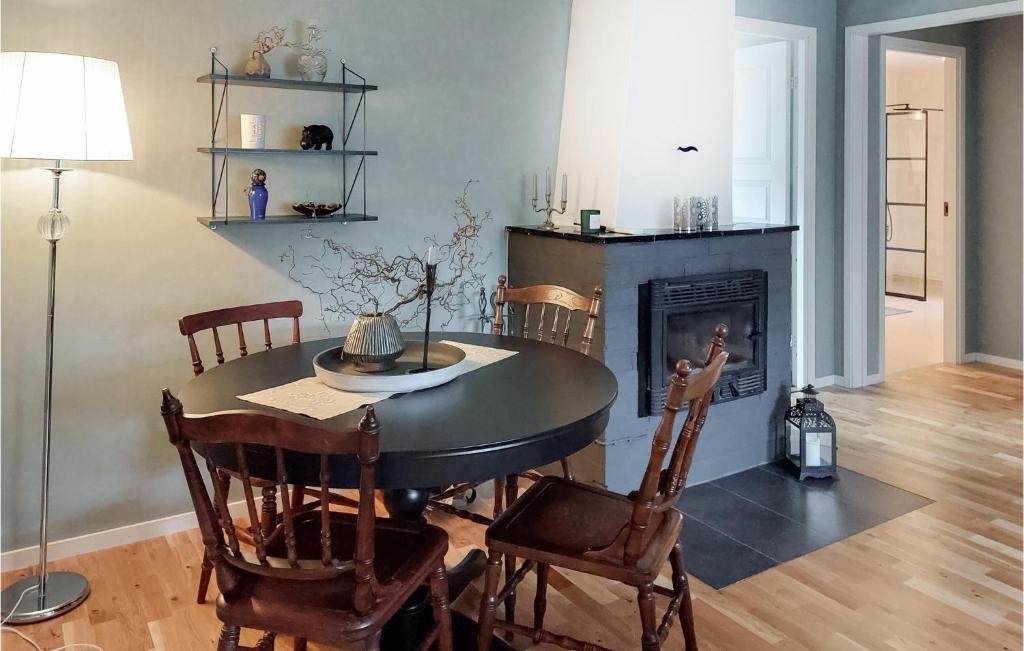 Cozy Home In Mellbystrand With Kitchen photo 3