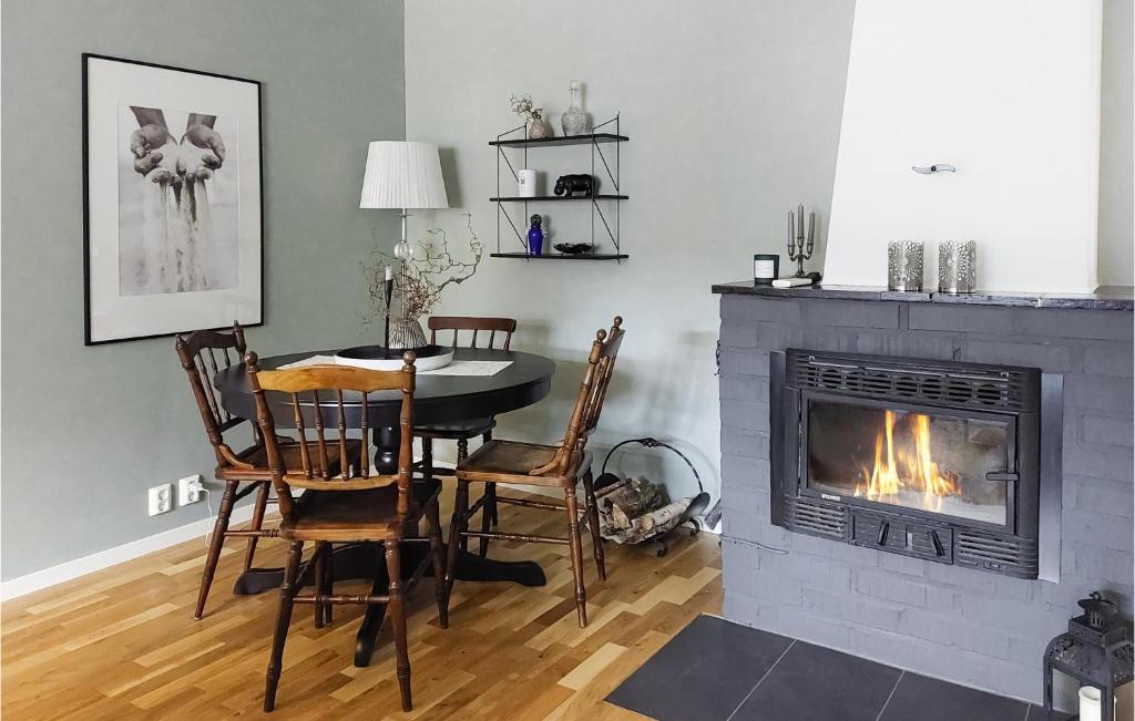 Cozy Home In Mellbystrand With Kitchen photo 4