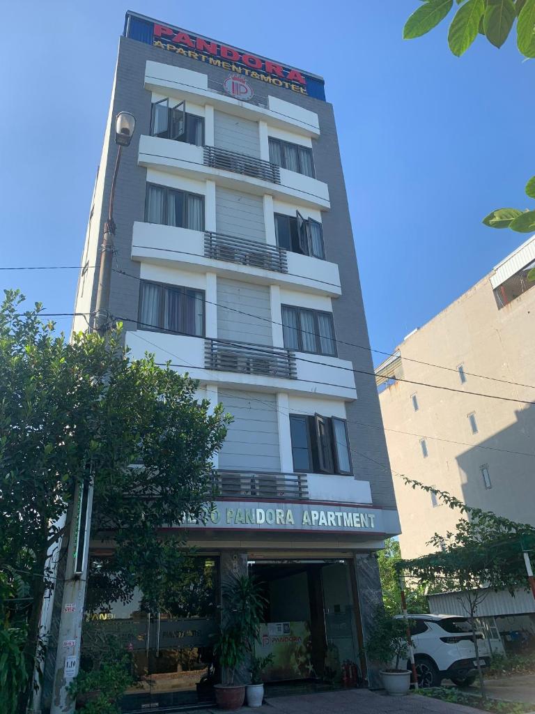Pandora Apartment & Motel