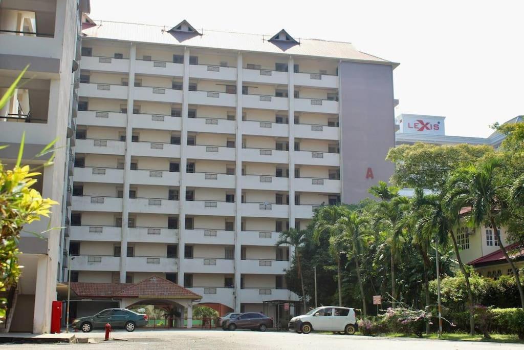 D'Melor Penthouse Glory Beach Resort