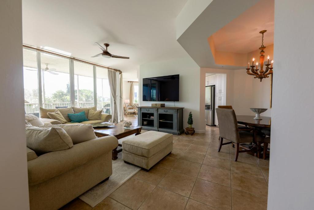 Coastal Elegance at The Dunes photo 1