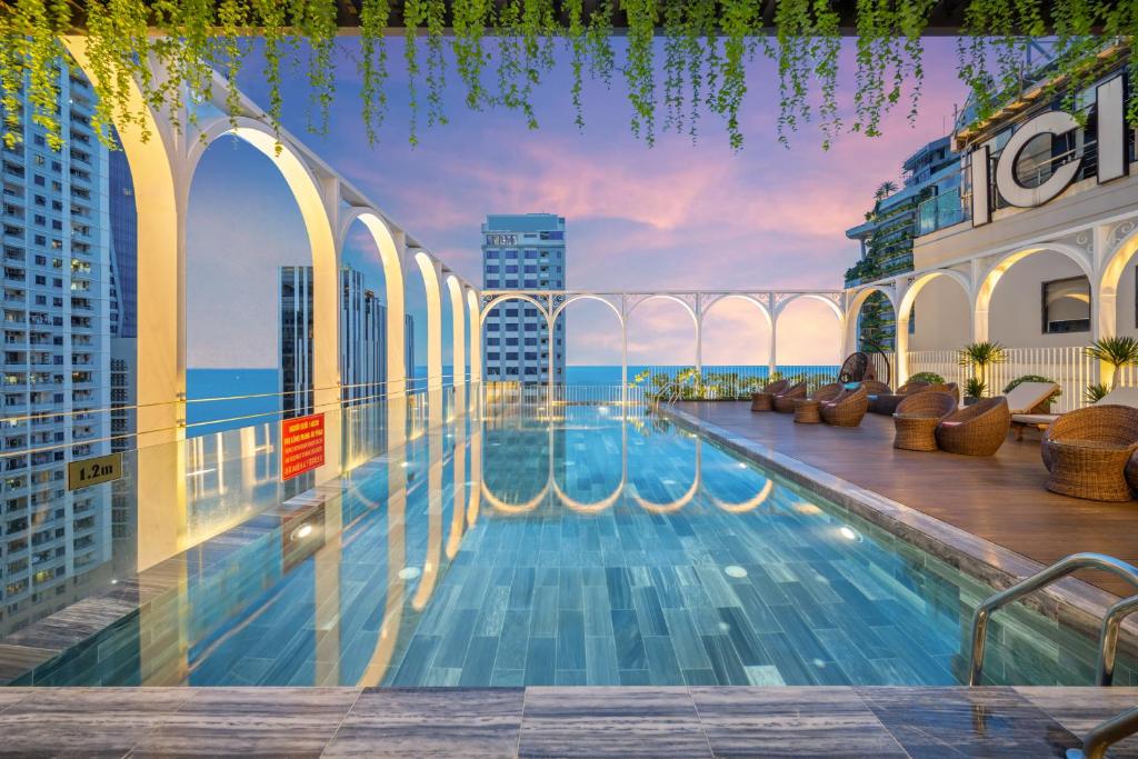 Golden Lotus Luxury