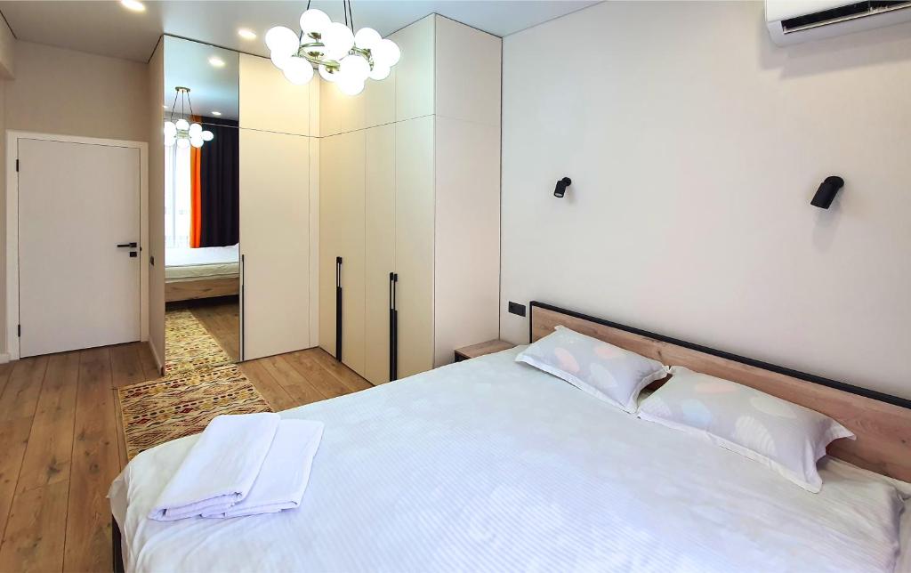 Arbat apartment in the center city photo 4