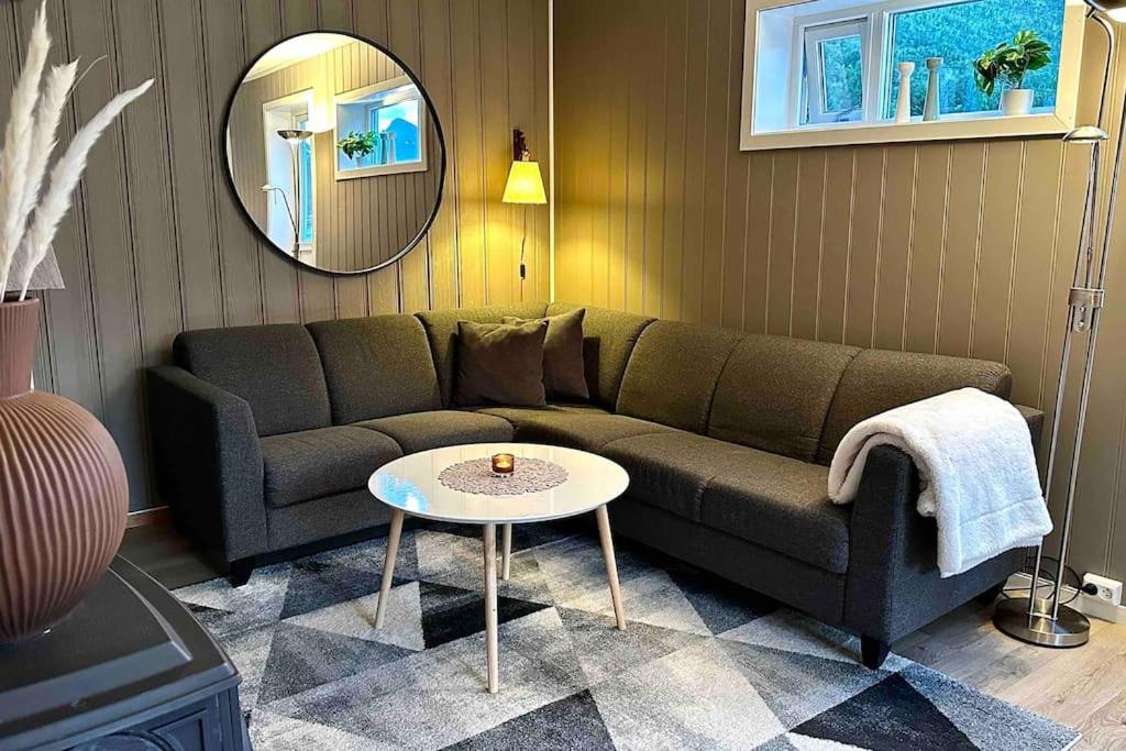 House by the sea, in the heart of North Troms. photo 3