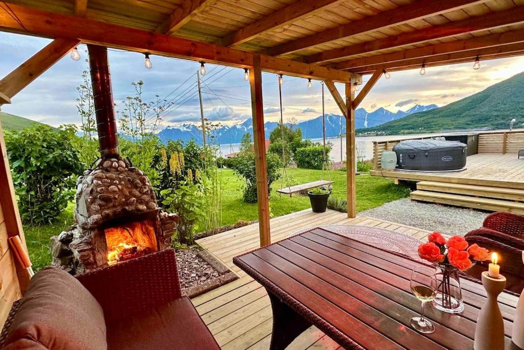 House by the sea, in the heart of North Troms. photo 4