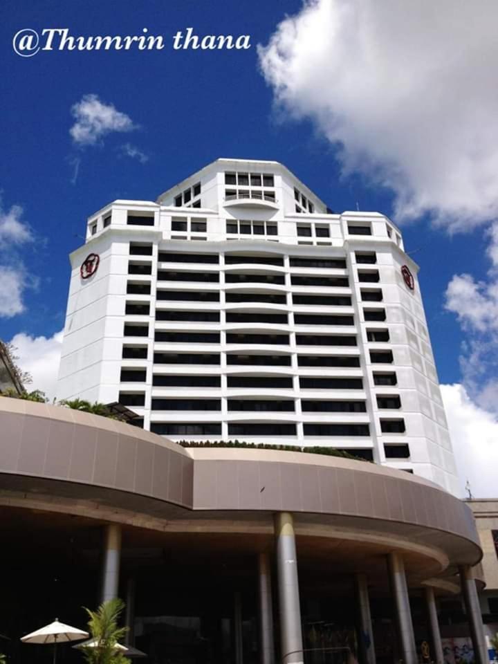 Thumrin Thana Hotel photo 1